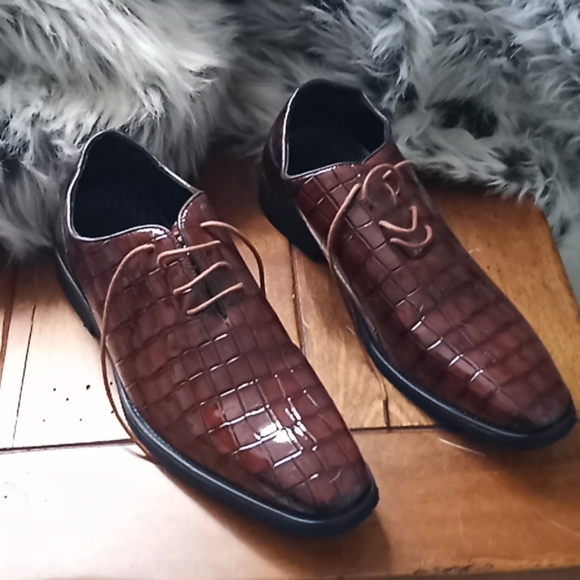 Other - Men's oxford  cocodrile faux leather